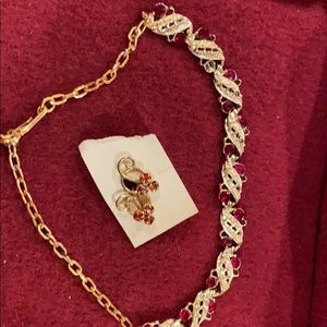 Vintage necklace and screw back earrings